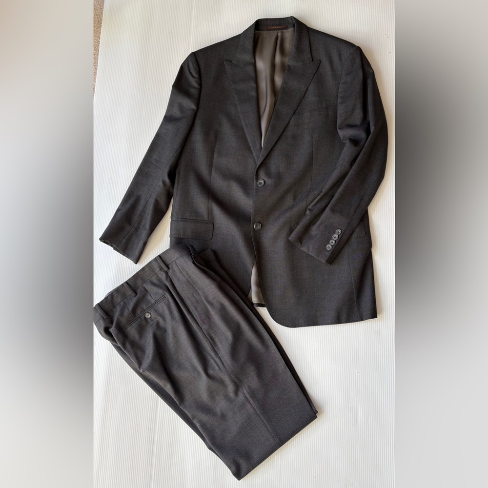 J. Hilburn Custom-made Gray Suit 42R